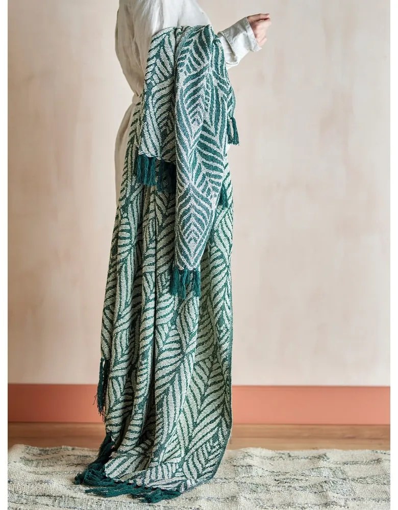 Зелено/бежово одеяло от рециклиран памук 130x160 cm Ugento – Bloomingville