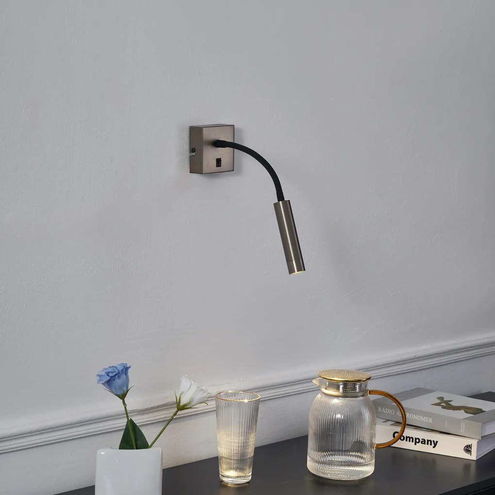Модерна стенна лампа Gunmetal с USB-C порт - Gosna