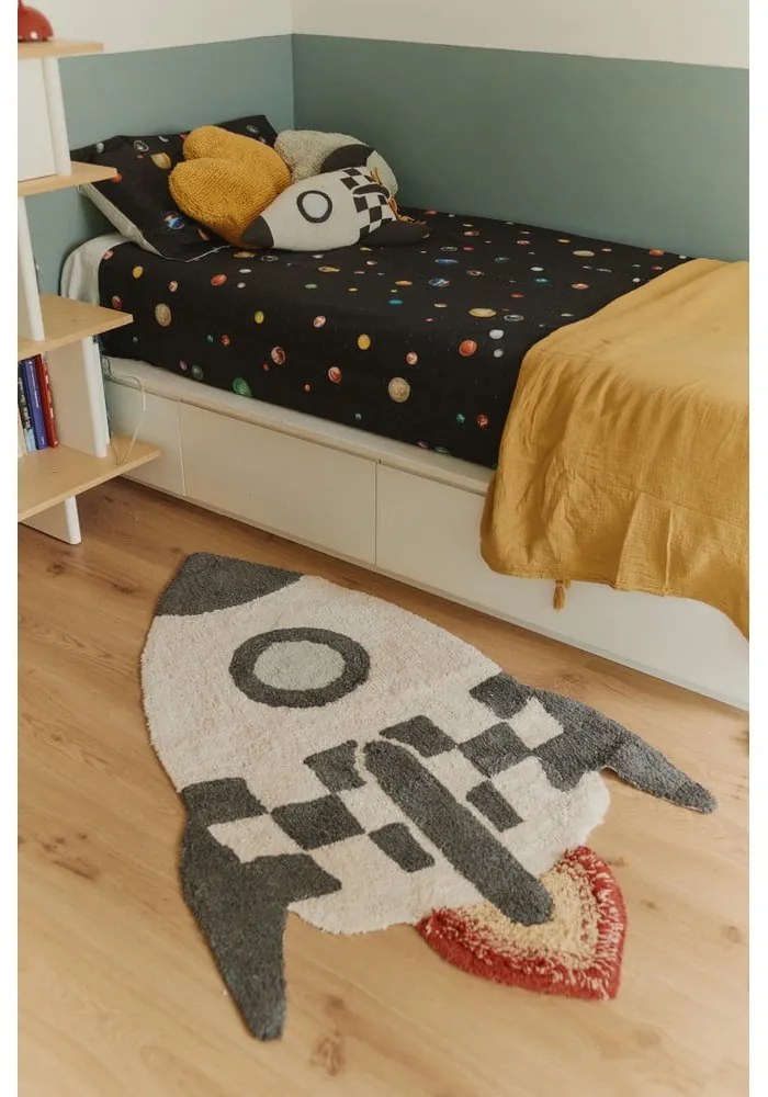 Памучно детско килимче за игра 85x135 cm Rocket – Lorena Canals