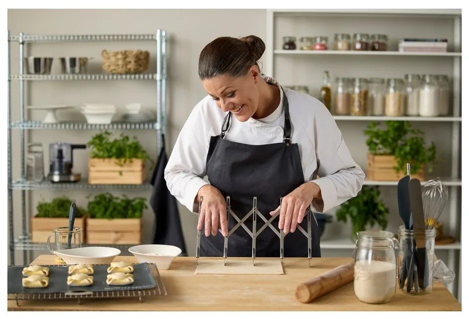 Стоманен разделител за тесто – Blomsterbergs