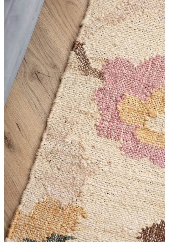 Кремав ръчно изработен ютен килим 120x170 cm Roya Violette – Elle Decoration