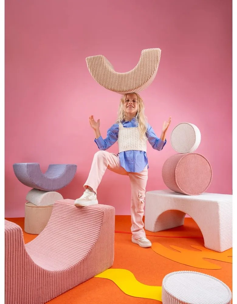 Розово велурено игрище от пяна 75x49x37 cm Rainbow Montessori – Wigiwama