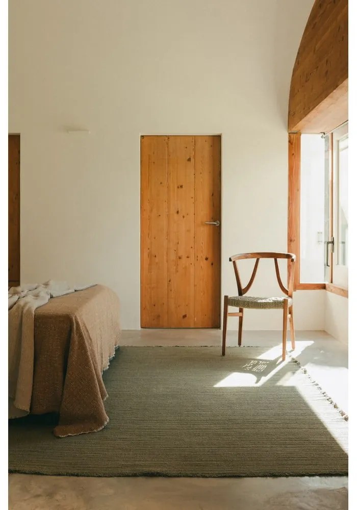 Ръчно изработен памучен килим в цвят каки 200x300 cm Handloom – Lorena Canals