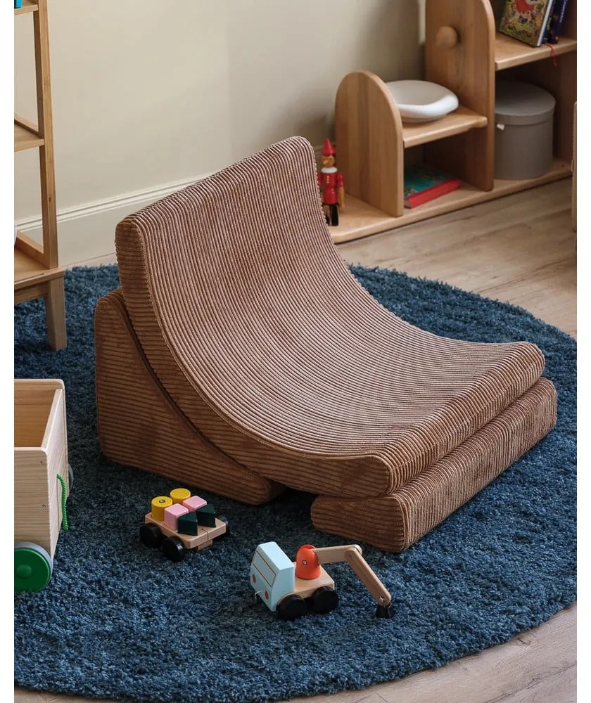 Кафяв детски стол от рипсено кадифе Moon – Wigiwama