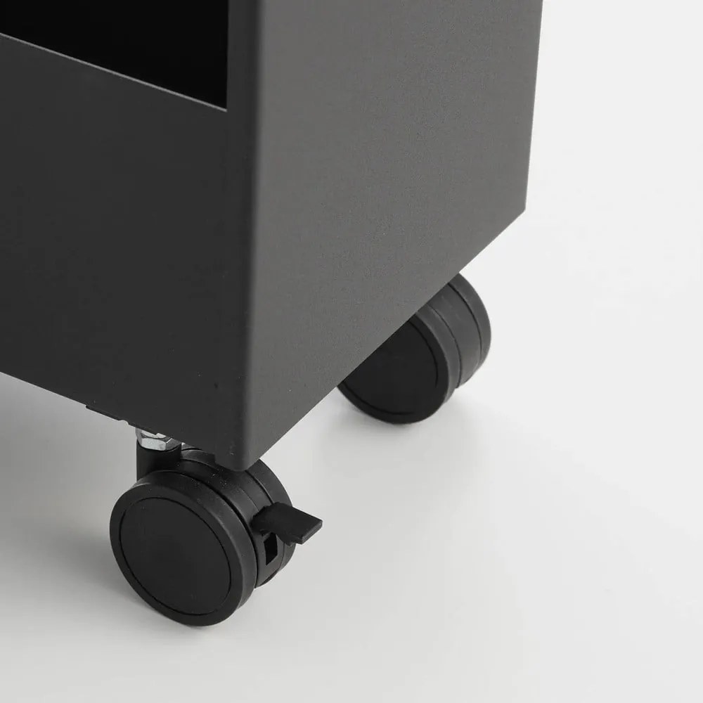 Матово черно стоманен рафт за баня 48x80,5 cm Tower – YAMAZAKI