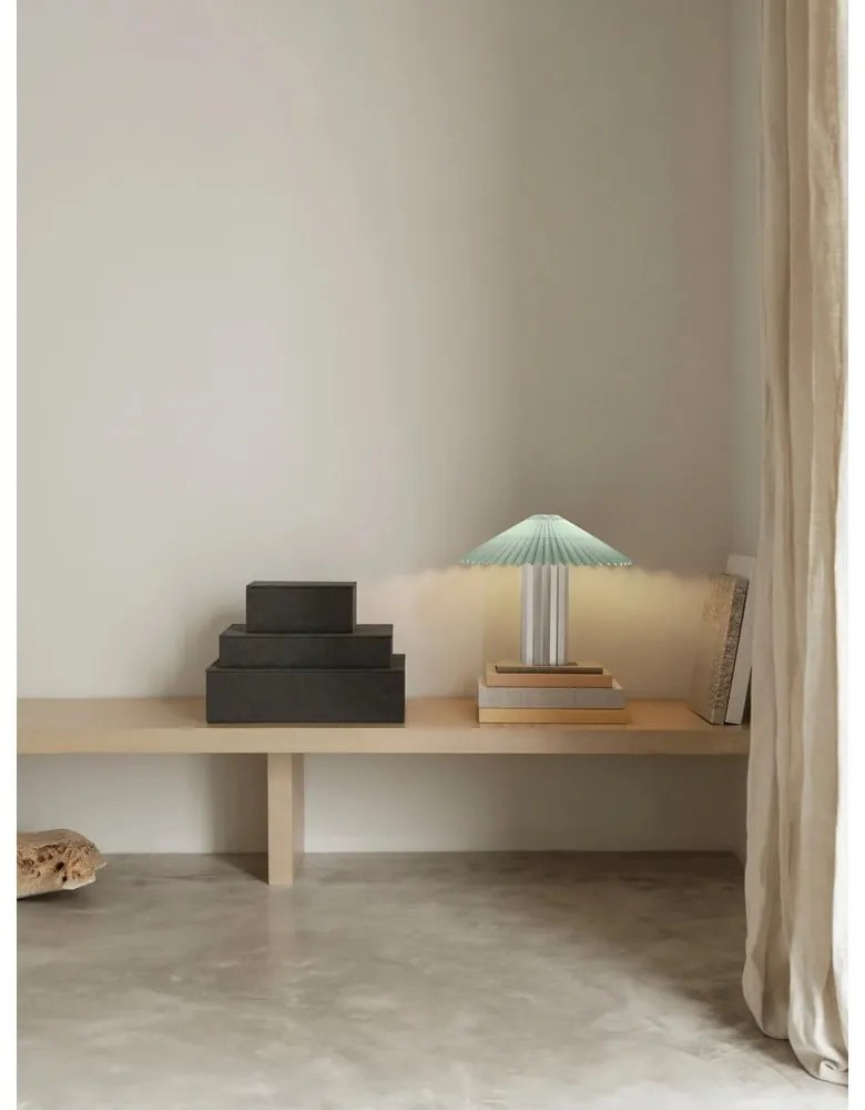 Жълта/в сребрист цвят затъмняваща се настолна лампа с текстилен абажур (височина 36 cm) Taite – Blomus