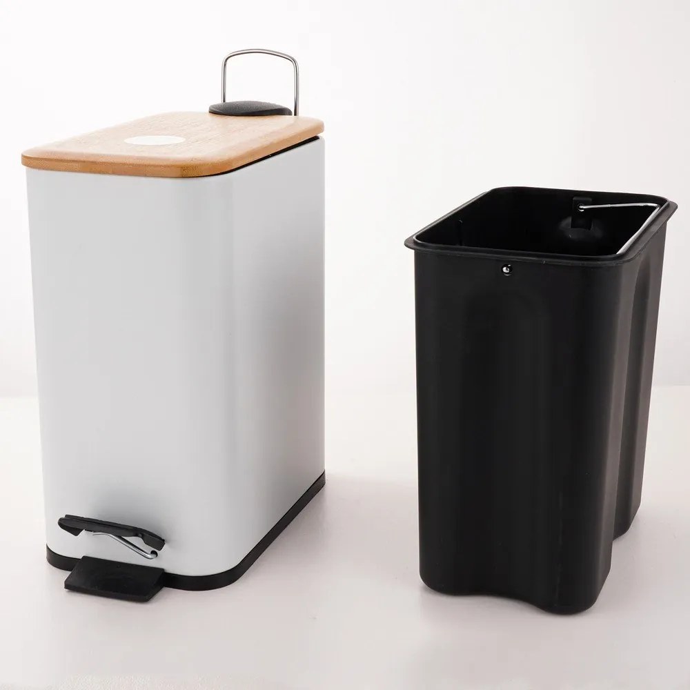 Бяло стоманено кошче за боклук с педал 5 l Erik – Spirella