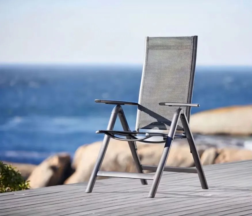 Комплект от 2 черни градински стола, регулируеми в 7 позиции