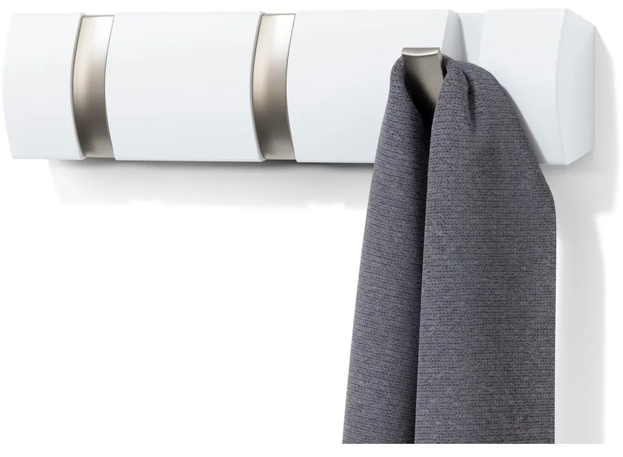 Бяла стенна закачалка от тополово дърво Flip - Umbra