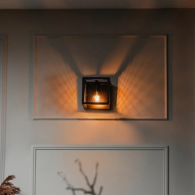 Индустриален стенен аплик черен с мрежа - Cage