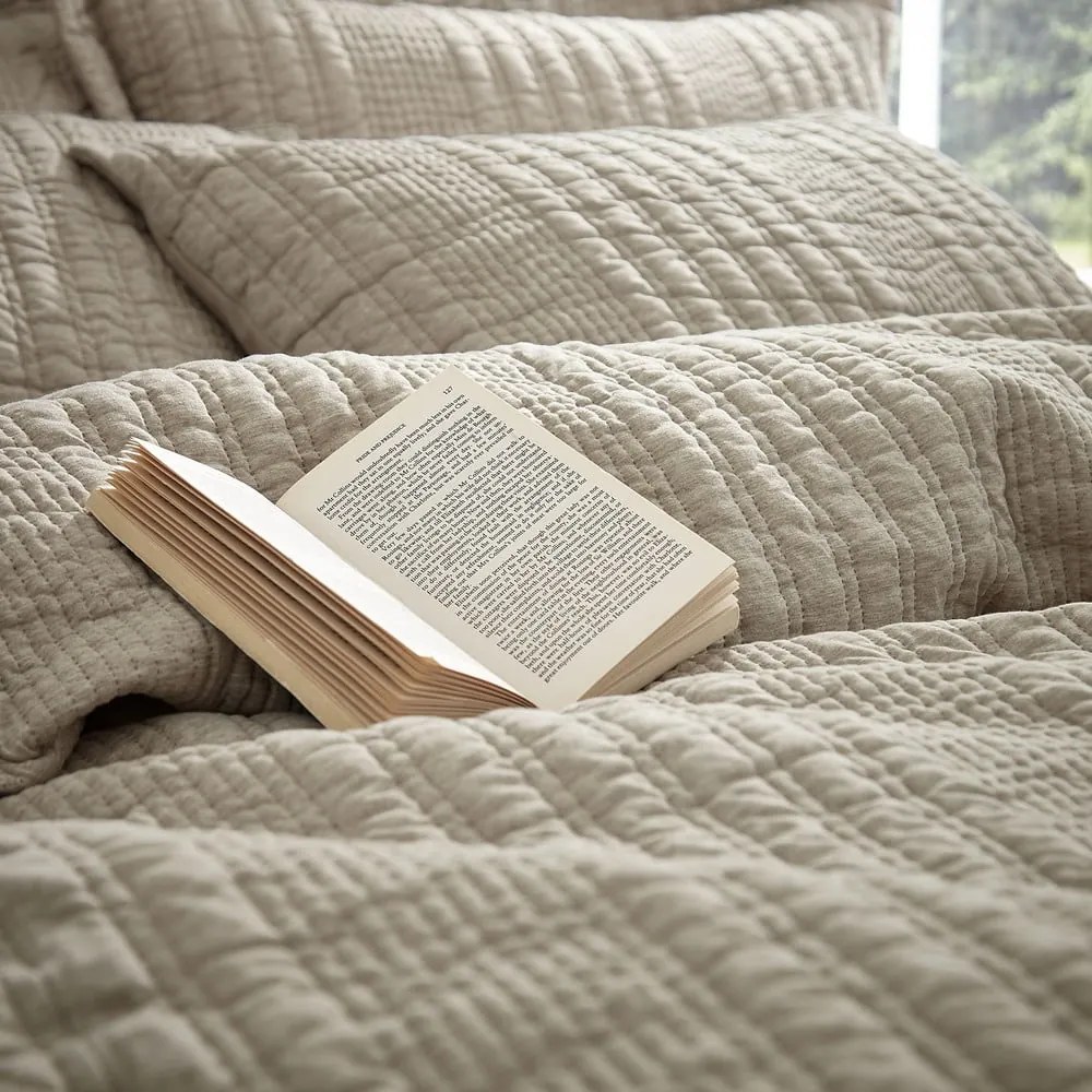 Бежово двойно удължено спално бельо 230x220 cm Tamba Stripe – Pineapple Elephant