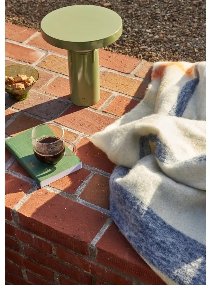 Зелена LED затъмняваща се настолна лампа с метален абажур (височина 28 cm) BringMe – Hübsch