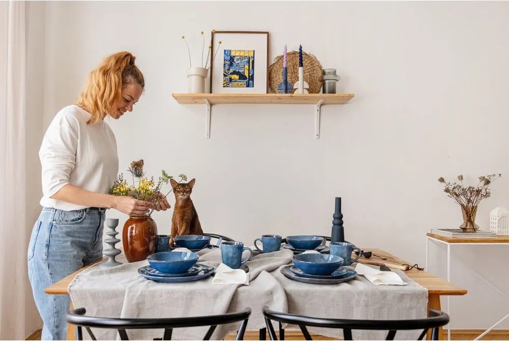 Тъмносин комплект за хранене от каменна керамика 16 бр. Glosia - Bonami Selection