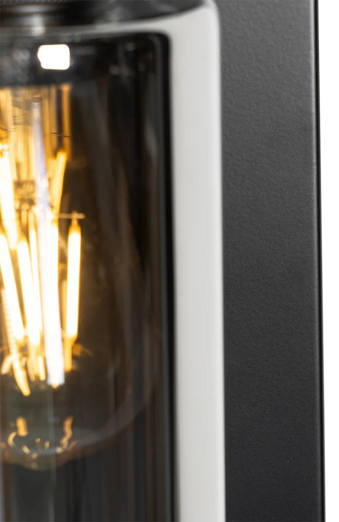 Модерна стенна лампа черна с опушено стъкло - Stavelot