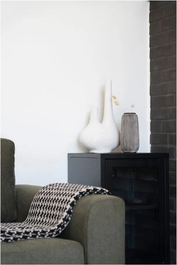 Черно-бяла каменна ваза (височина 20 cm) – House Nordic