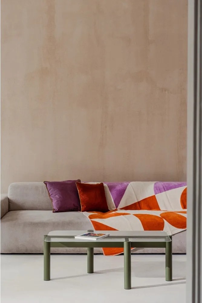 Зелена масичка за кафе със стъклен плот 55x105 cm Kob – noo.ma