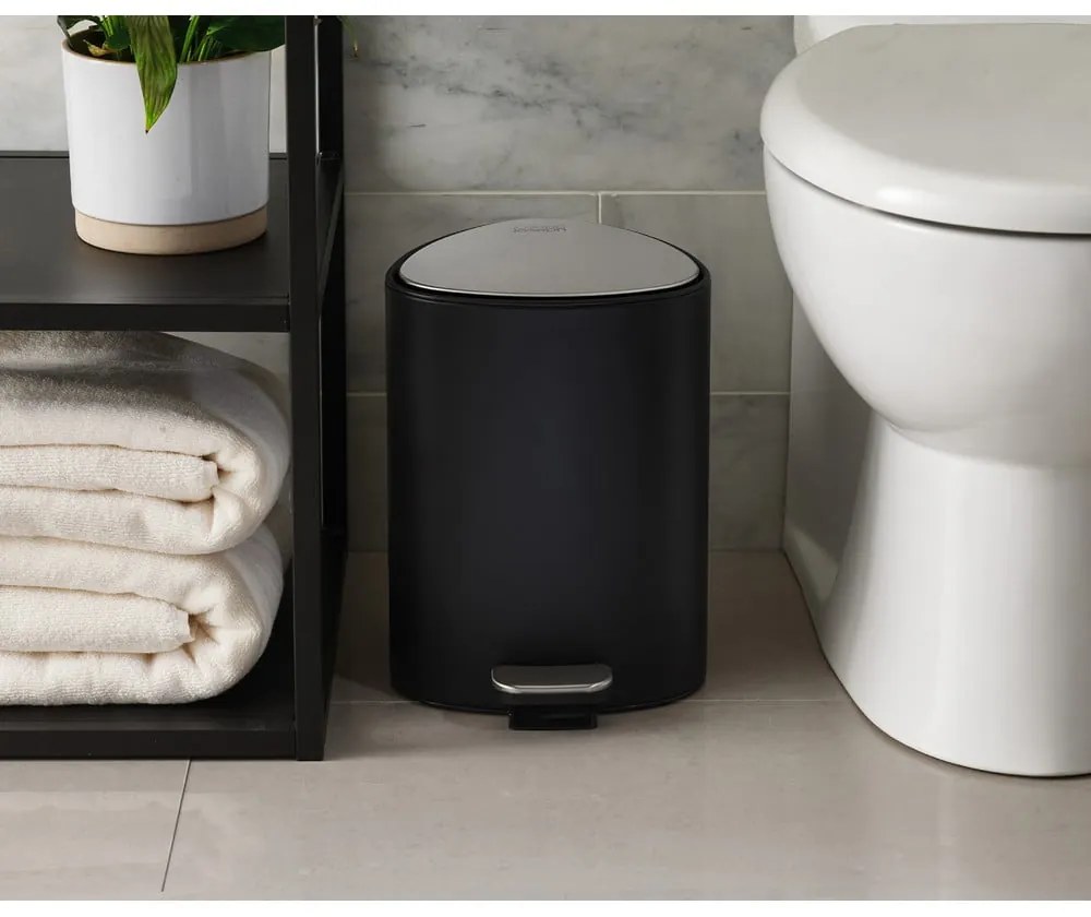 Матово черно стоманено кошче за боклук с педал 5 l EasyStore Luxe – Joseph Joseph