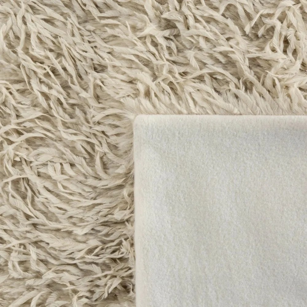 Пухкаво одеяло с подплата от полар - бежово Ширина: 130 см | Дължина: 170 см