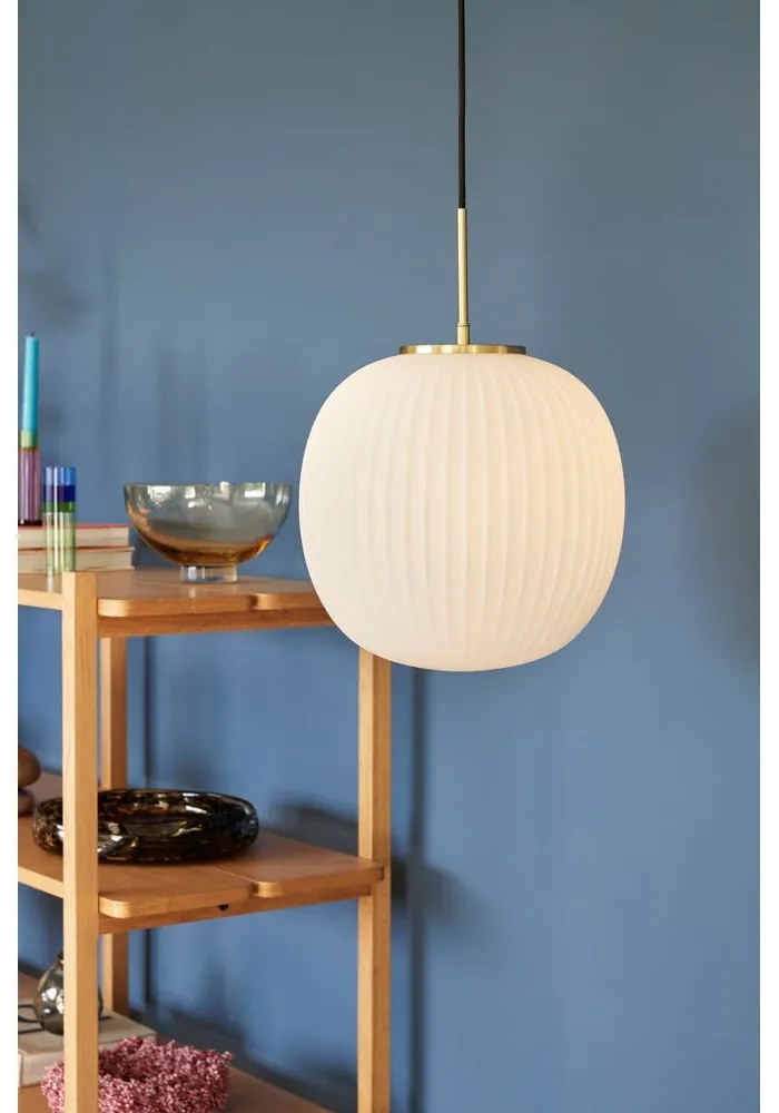 Бяло висящо осветително тяло със стъклен абажур ø 32 cm Serene – Hübsch