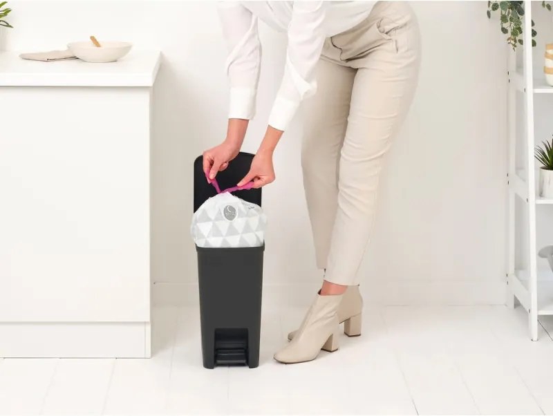 Кош за боклук с педал Brabantia StepUp 1008476, 10 л, Екологични материали, Голям отвор, Тъмносив