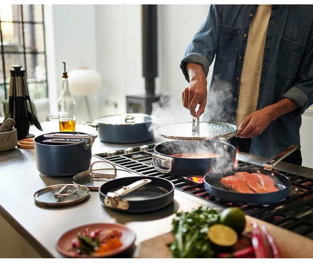 Тиган с керамично покритие ø 20 cm Space – Joseph Joseph