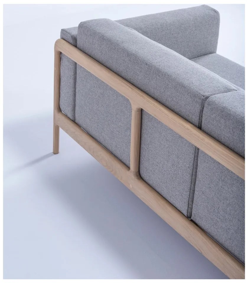 Сив диван с масивна дъбова конструкция , 210 см Fawn - Gazzda