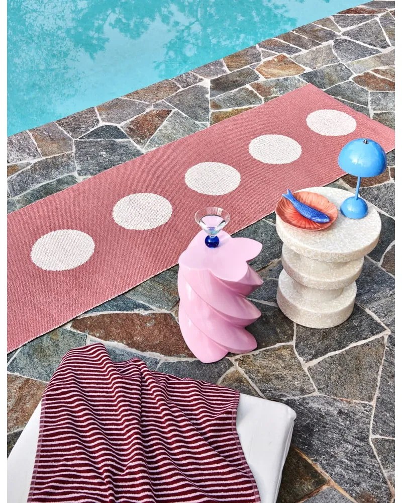 Светлочервен килим за открито и закрито 70x50 cm Vera Pop Blush – Pappelina