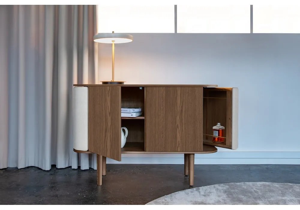 Нисък дъбов скрин в кафяво-бежово 109x75 cm Treasures - UMAGE