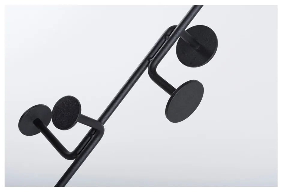 Подова етажерка от масивна дъбова дървесина с черни детайли Hook - Gazzda