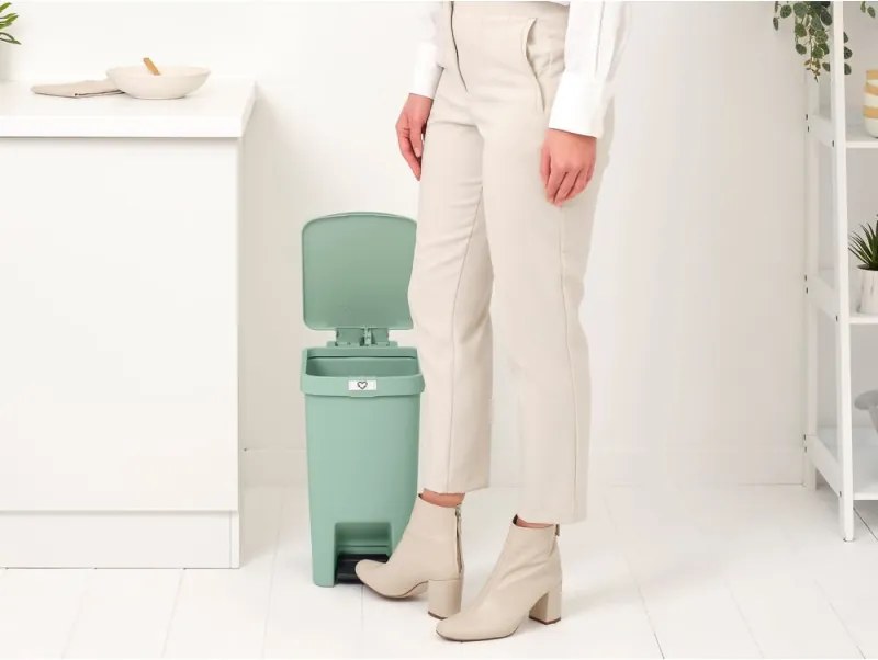 Кош за боклук с педал Brabantia StepUp 1008481, 16 л, Екологични материали, Голям отвор, Светлозелен