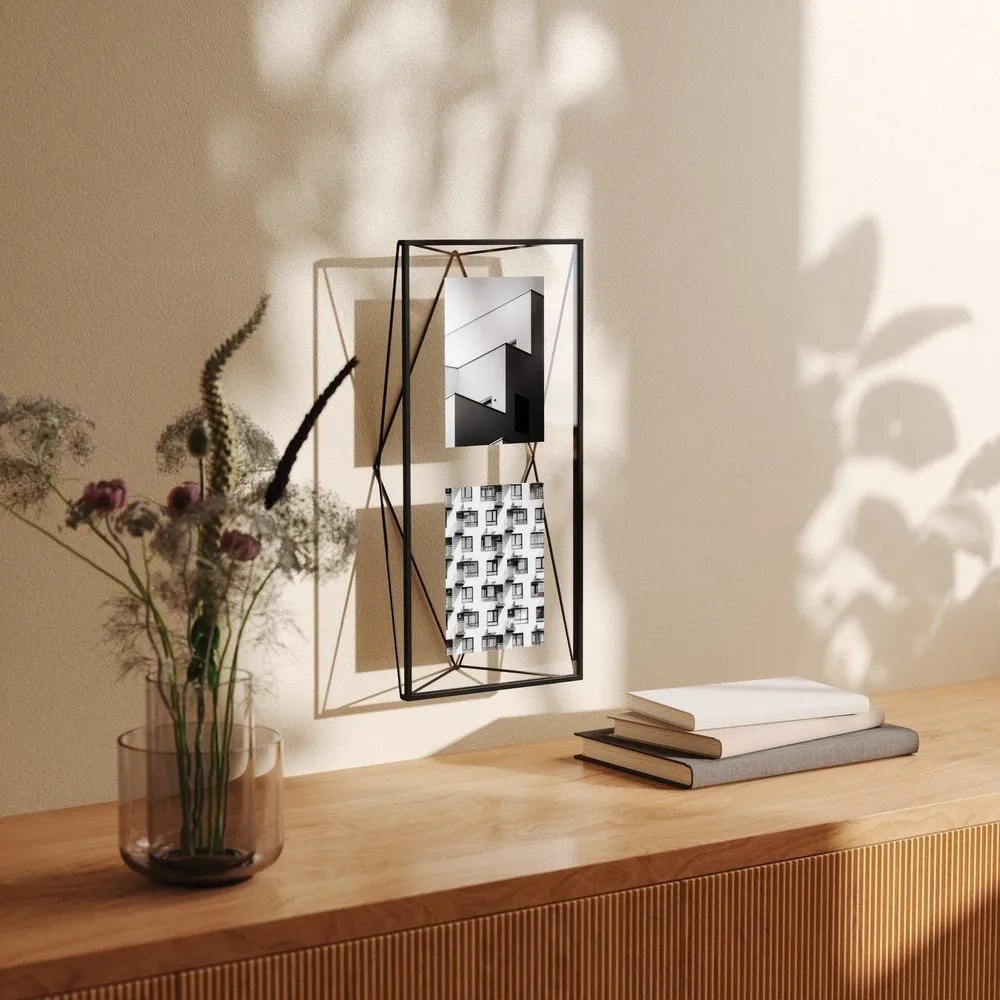 Черна метална стояща/висяща рамка 48x23 cm Prisma – Umbra