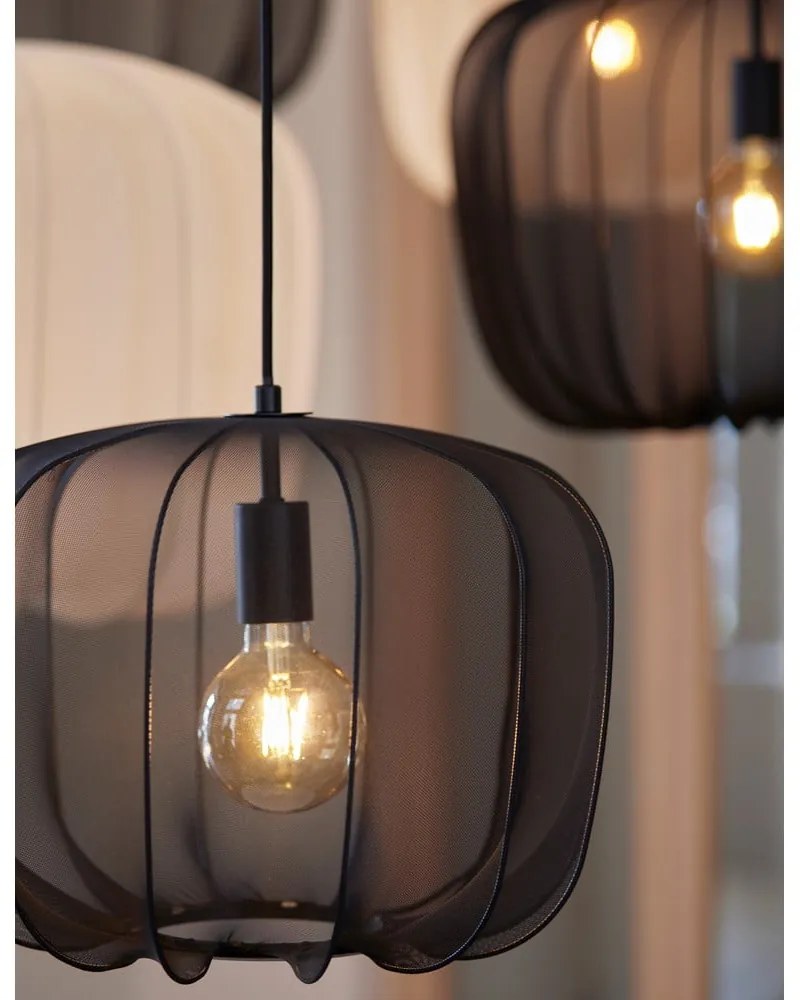 Черно висящо осветително тяло с текстилен абажур ø 40 cm Plumeria – Light & Living