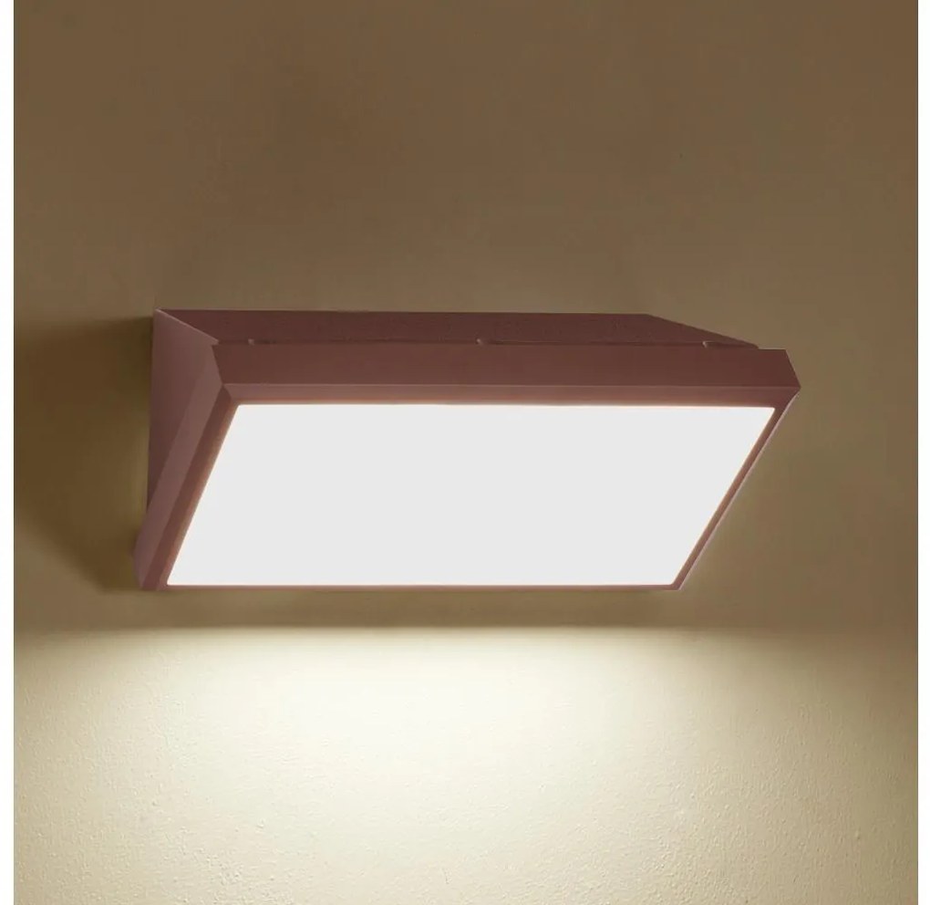 Brilagi - LED външно стенно осветително тяло TRIANGLE LED/20W/230V кафяво IP65
