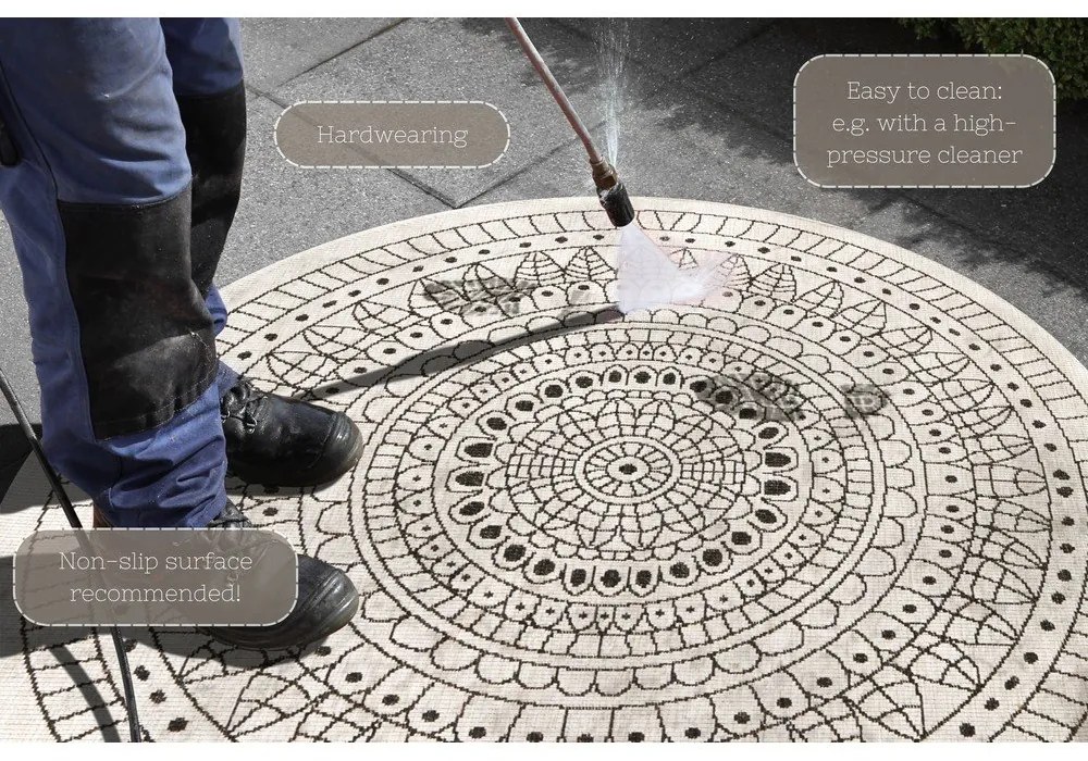 Черно-кремав килим за открито , ⌀ 140 cm Porto - NORTHRUGS