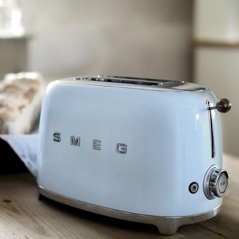 Тостер за хляб SMEG 50's Style TSF01PBEU, 950W, 2 филии, 6 нива, Тавичка за трохи, Вграден кабел, Неръждаема стомана, Син