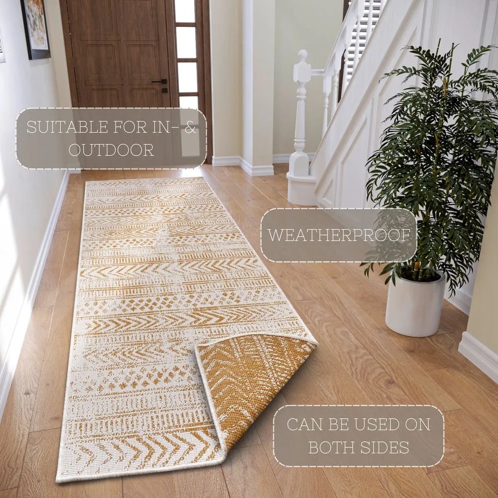 Външен килим в бяло и цвят жълта охра 80x350 cm Biri – NORTHRUGS