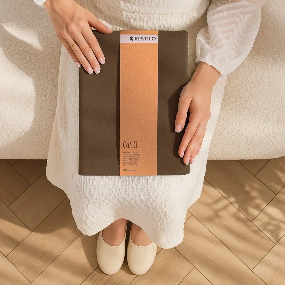 Кафяво затъмняващо перде 140x270 cm Carli – Restilo