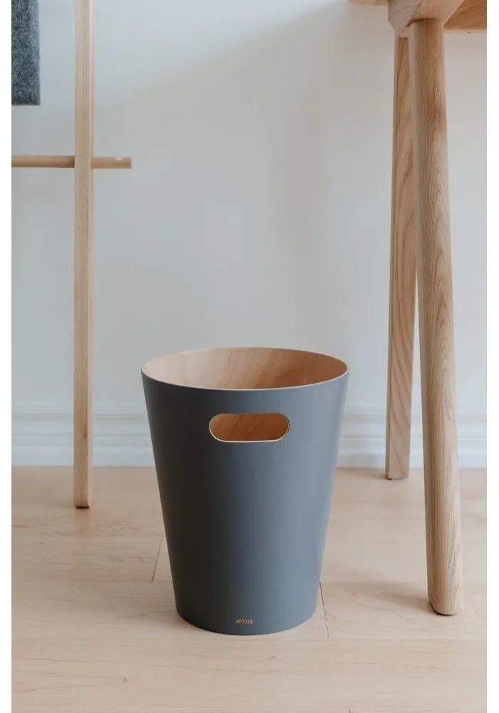 Тъмносиво дървено кошче за боклук 7,5 l Woodrow – Umbra