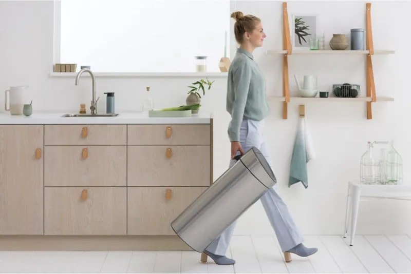 Кош за боклук Brabantia Touch Bin New 650532, 40 л, Безшумно и плавно затваряне, Плосък гръб, Инокс/мат
