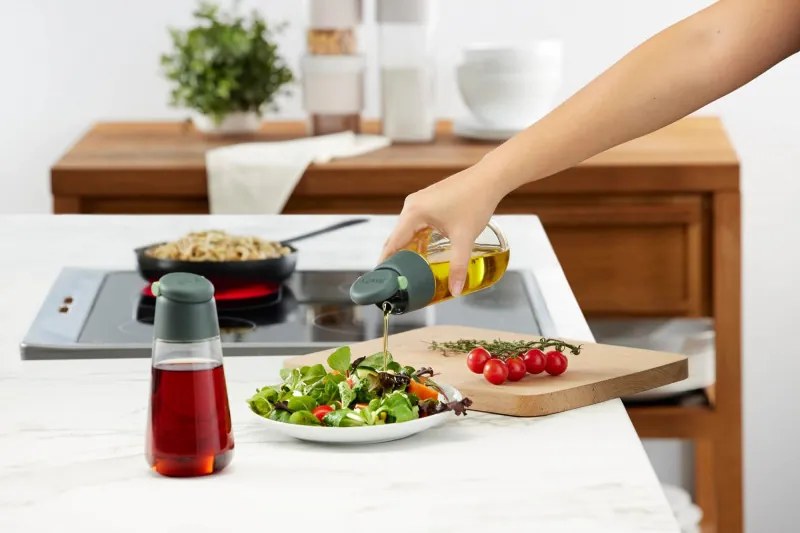 Бутилка за олио/зехтин Lekue 1010190, 8x17.4 см, 400 мл, +4/+80°C, Плавно изливане, Стъкло, Зелен