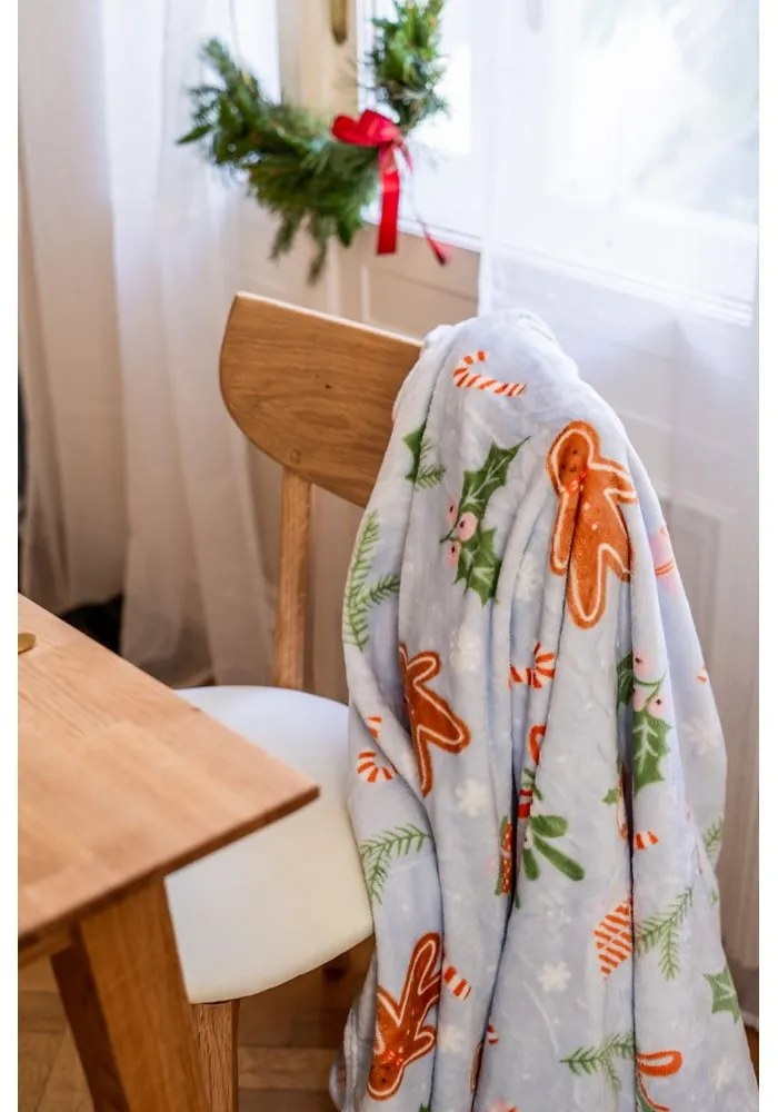 Синьо одеяло с коледен мотив от микроплюш 130x170 cm Gingerbread – Catherine Lansfield