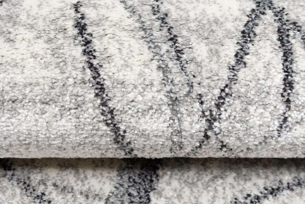Светлокремав модерен килим с мотив на листа Ширина: 120 см | Дължина: 170 см