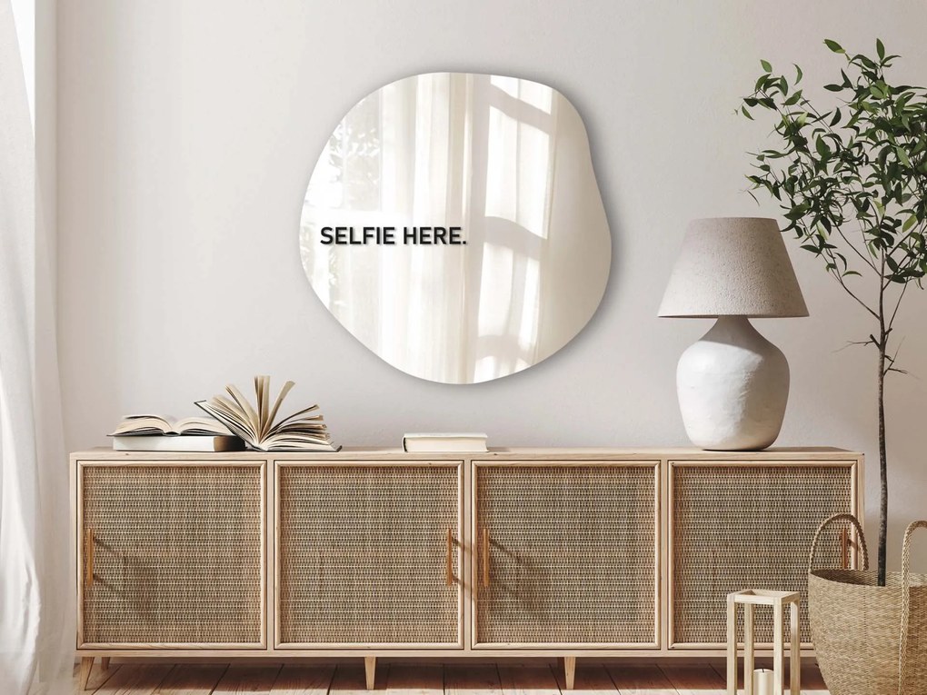 Стикер за огледало S22 – SELFIE HERE. 89x10