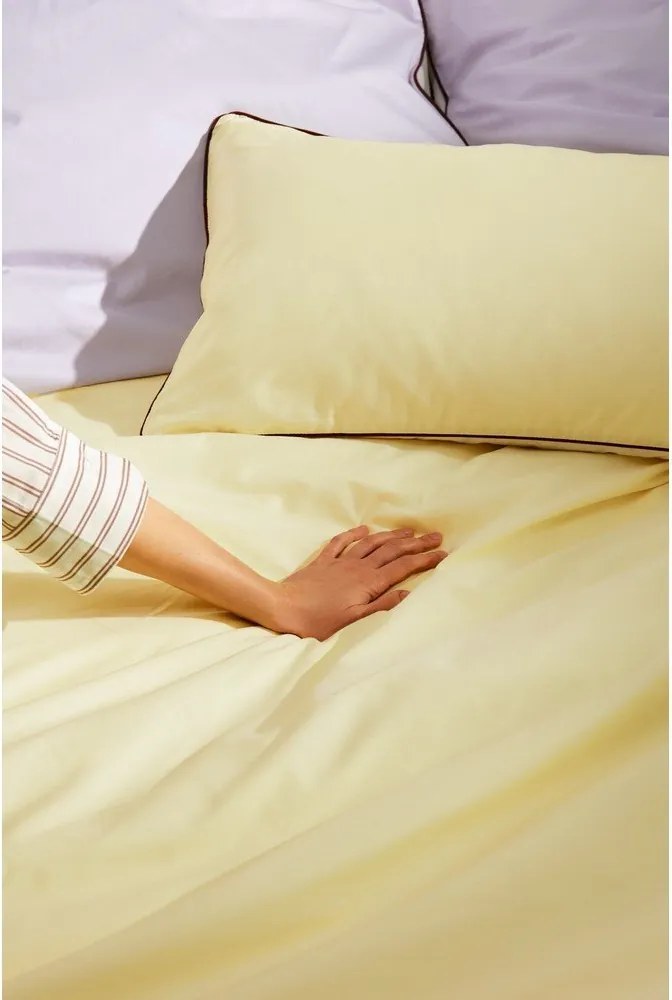 Жълт двоен чаршаф за завивка от памучен сатен 200x200 cm Oba – noo.ma
