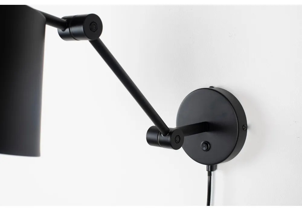 Черна стенна лампа Hajo – White Label