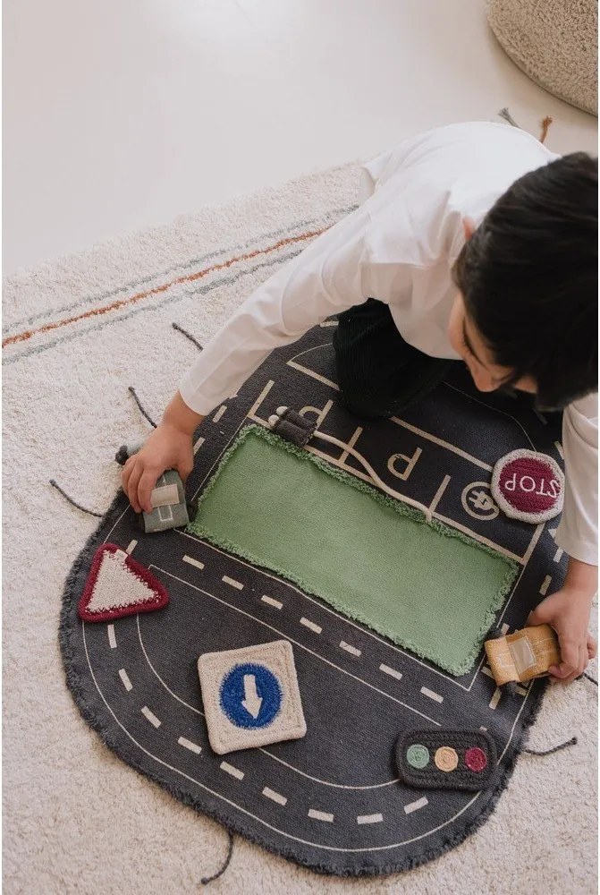 Автомобилна писта Eco City – Lorena Canals