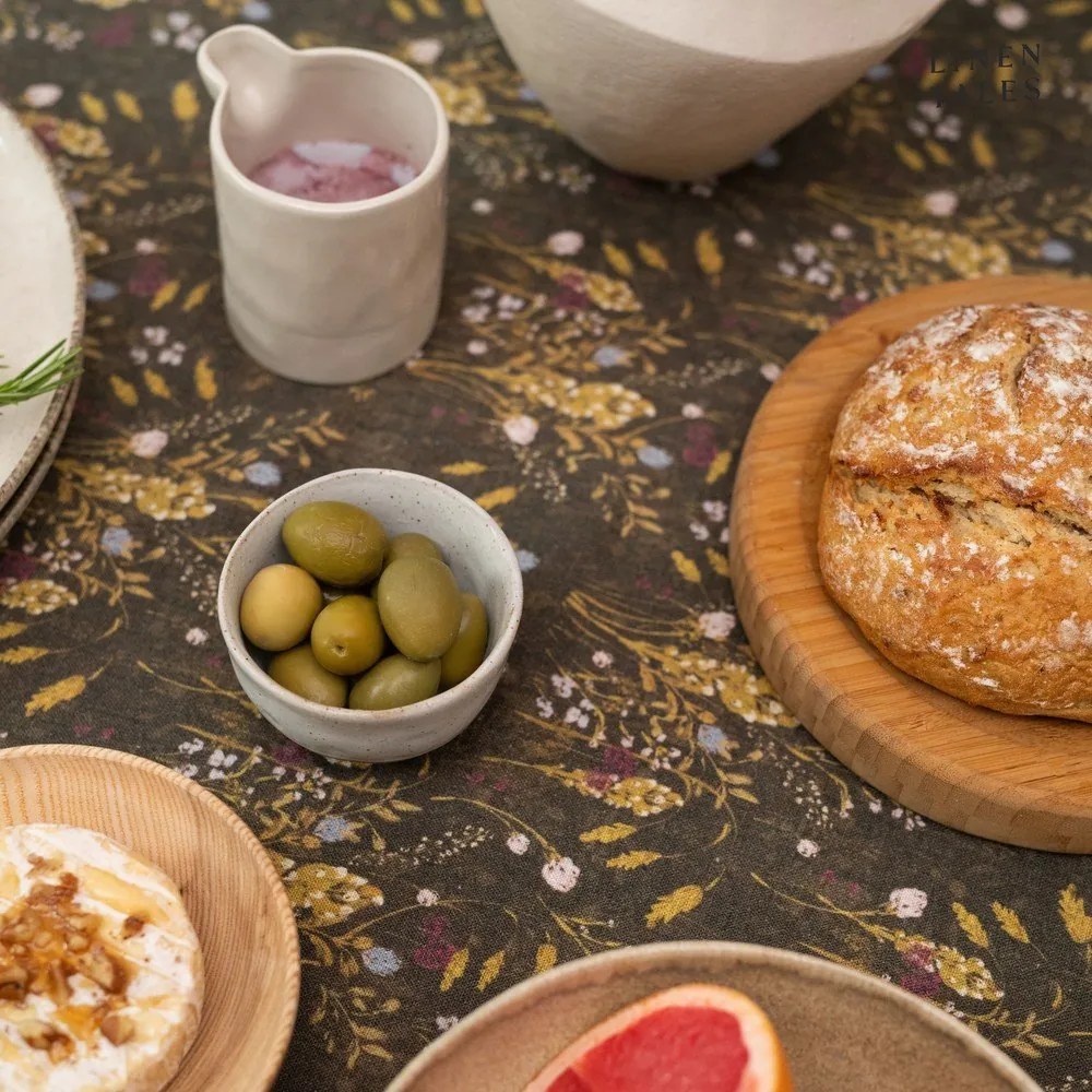 Ленена покривка за маса 140x200 cm Woodland – Linen Tales