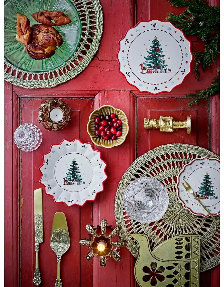 Червено-кремава керамична чиния за сервиране с коледен мотив ø 17 cm Naive – Bloomingville