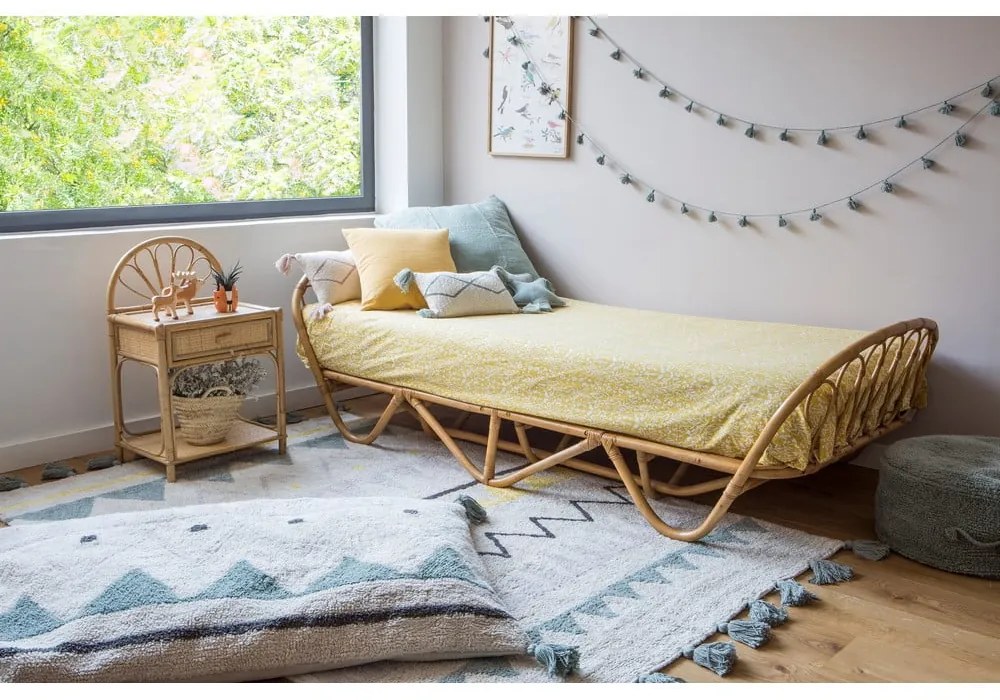 Кремав ръчно изработен памучен детски килим подходящ за пране 140x200 cm Azteca Vintage Blue – Lorena Canals