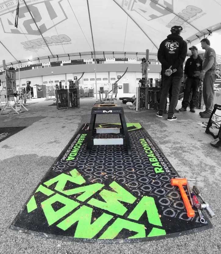 Килим под мотоциклета 200x100 PITMAT